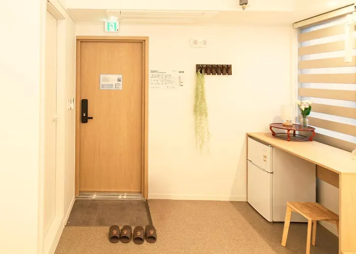 Thezip Seoul, Hongdae, Sinchon 首爾