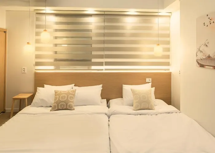 Thezip Seoul, Hongdae, Sinchon * 首爾