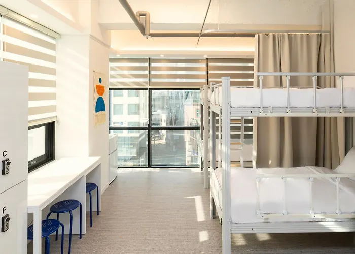 Thezip Seoul, Hongdae, Sinchon 首爾