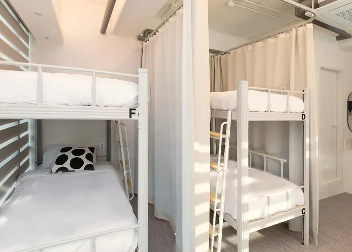 旅馆 Thezip Seoul, Hongdae, Sinchon